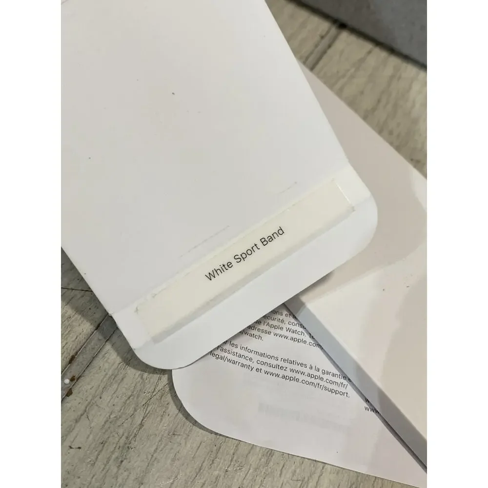 Apple White Sport Band for Apple Watch Series 8 One Size 41mm